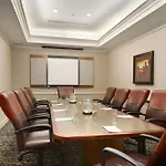 Embassy Suites By Hilton Atlanta Airport 