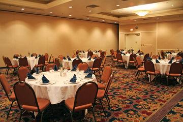 Embassy By Hilton Atlanta Airport 3*