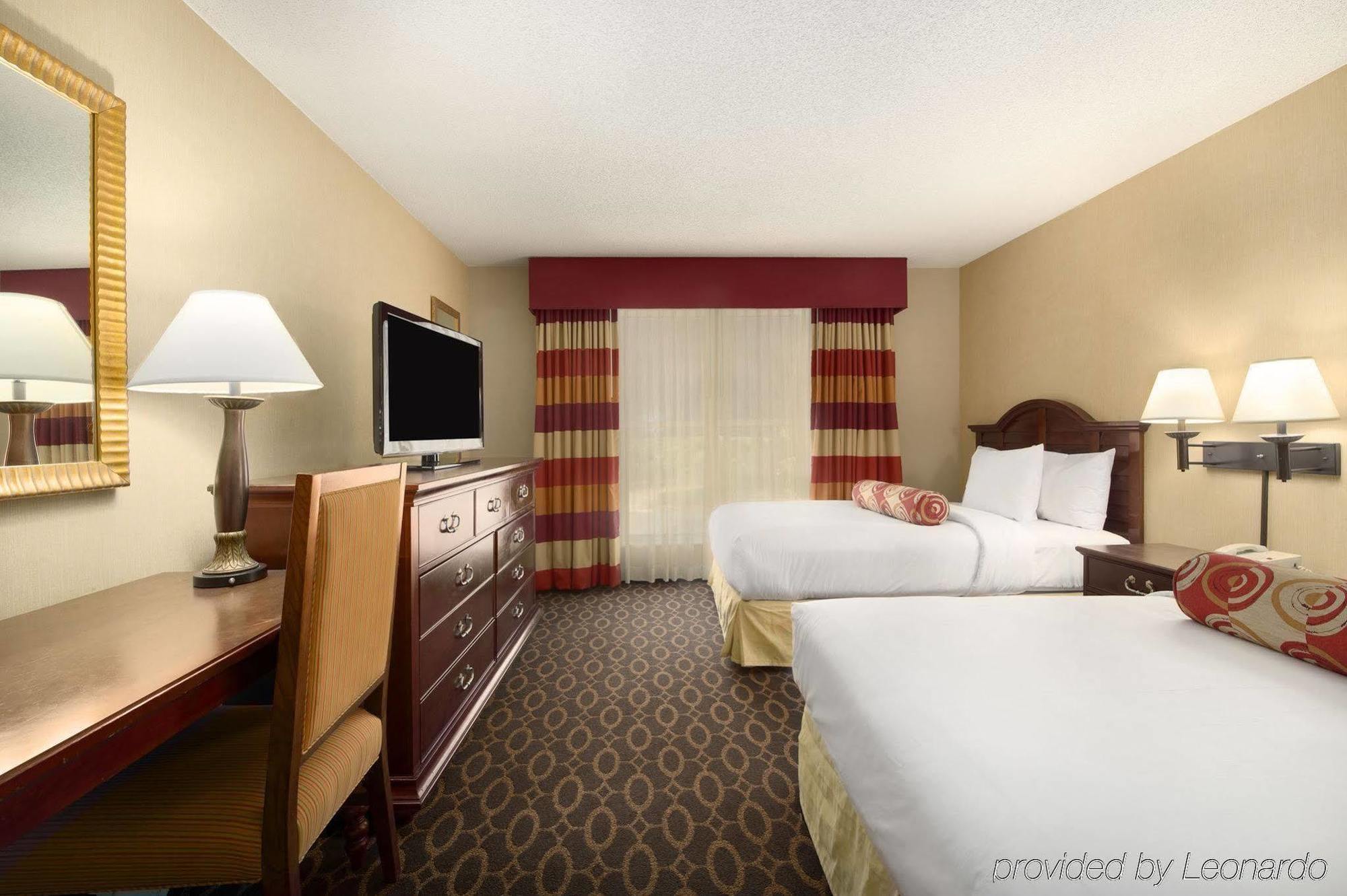Hotel Embassy By Hilton Atlanta Airport College Park